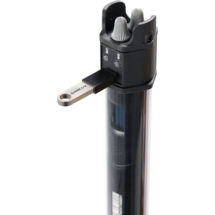 Nanlite Pavotube II 15C LED RGBWW Tube Light 2KIT