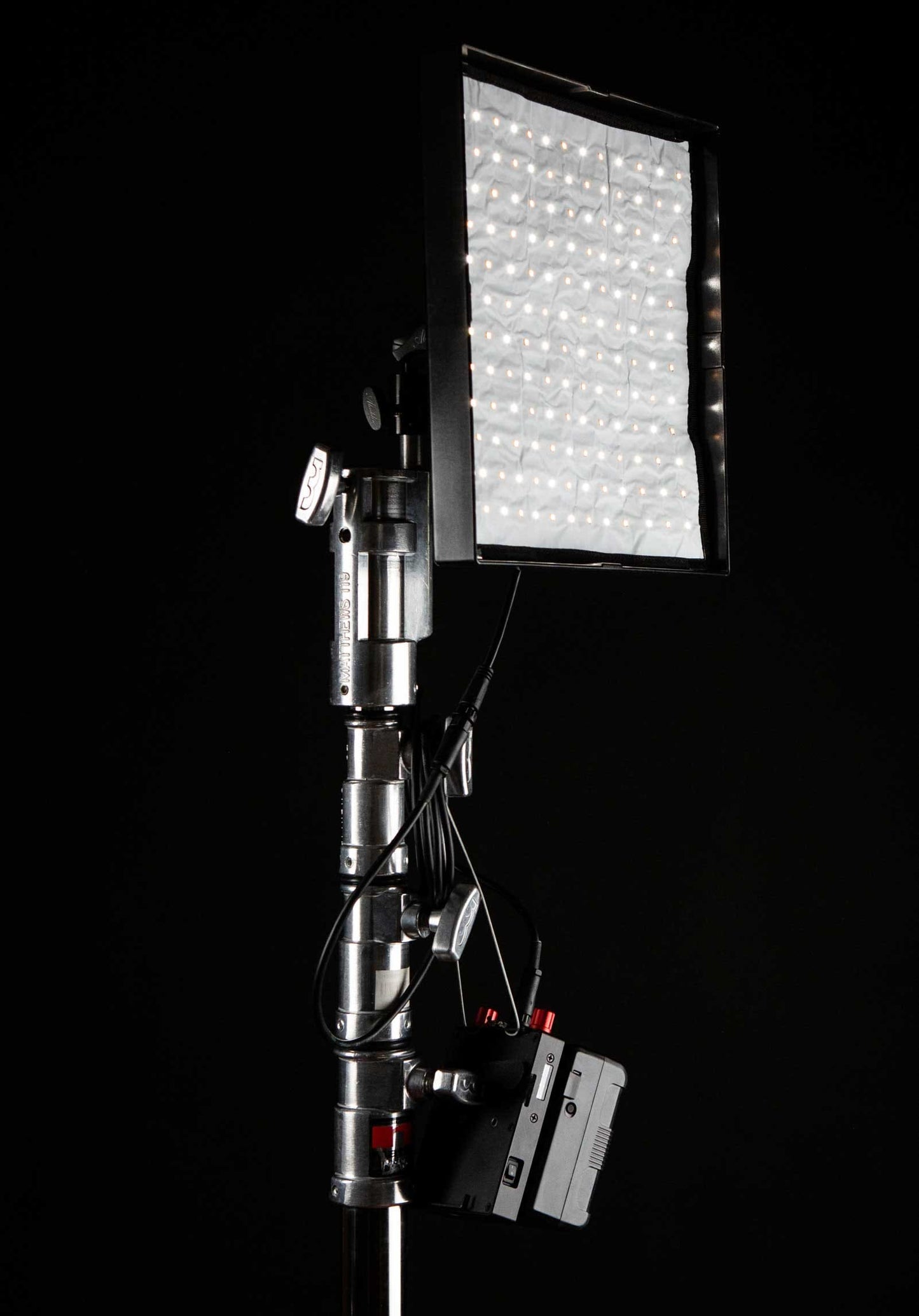 BI-FLEX M7 Kit (70W Bi-Color) w/ Gold-Mount and Soft Case