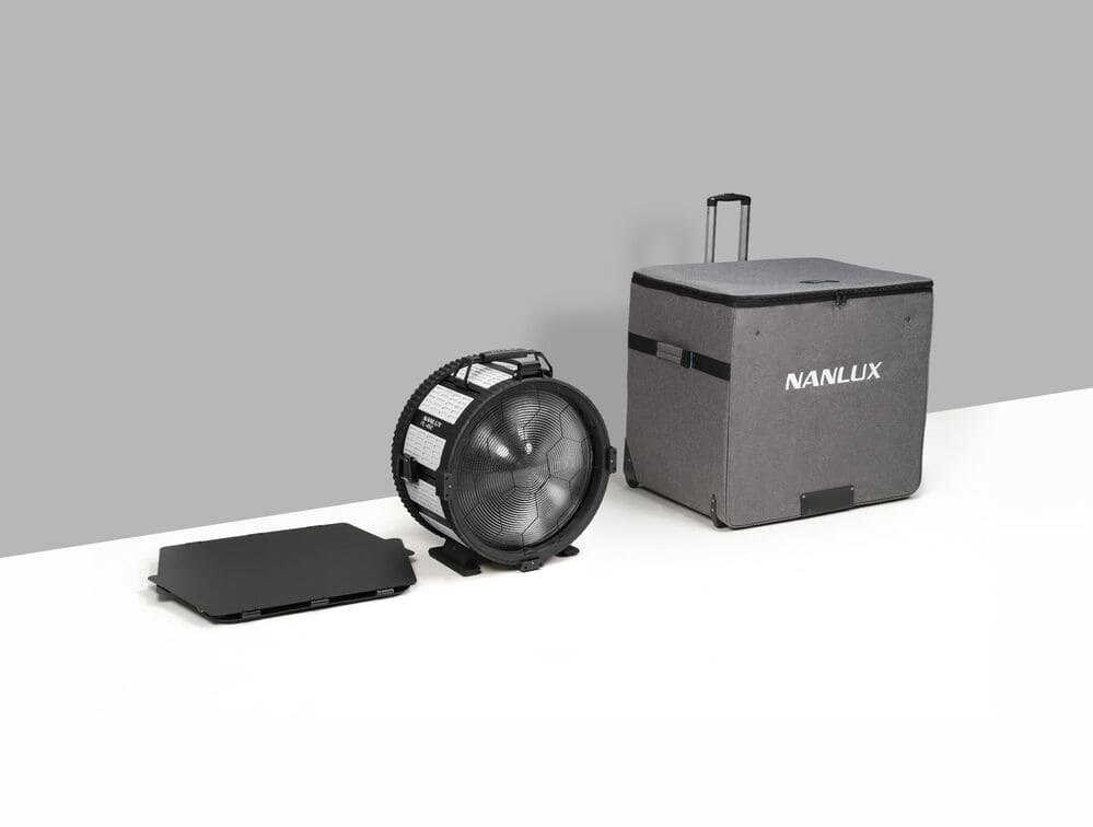 FL-45E Motorized Fresnel Lens 16°-50°