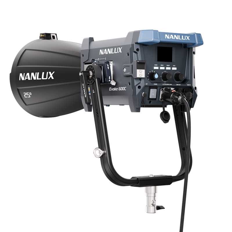 NANLUX Evoke 600C LED Full-color Spot Light with trolley case